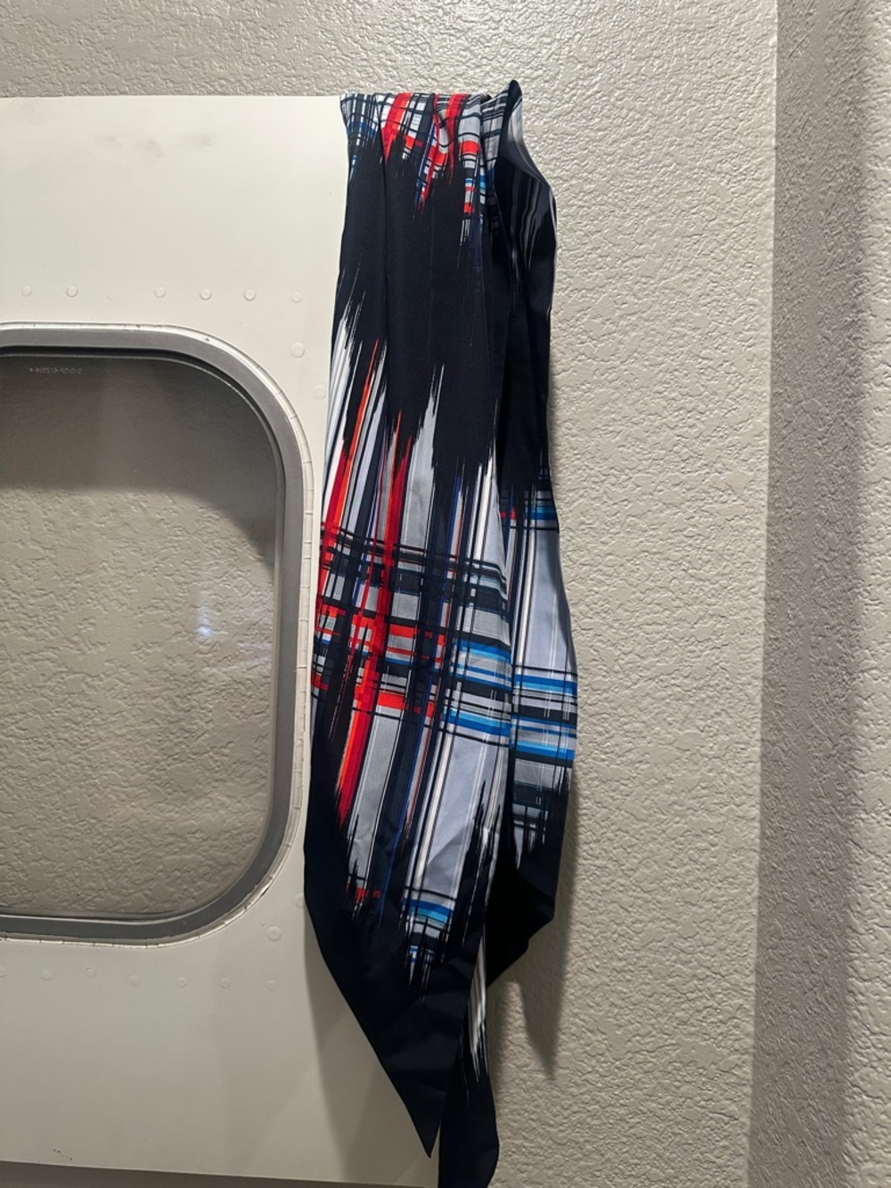 American Airlines flight attendant scarf - Picture 2 of 5